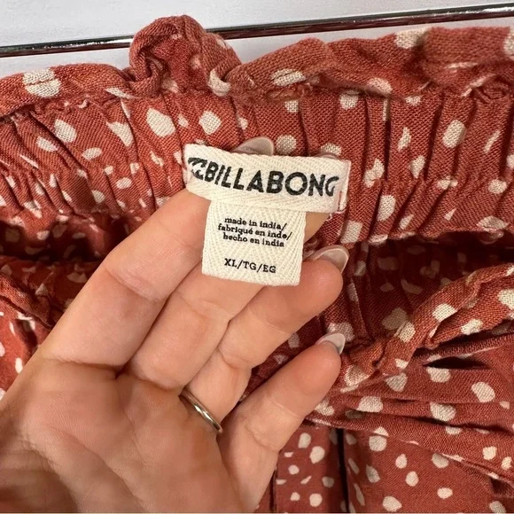 Billabong “Flirt For It” Paperbag Shorts — XL — Henna Rust Dots, Tie-Front - Picture 4 of 15